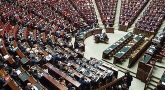Sovranità Popolare S.p.A.: il Popolo Vota, i Rappresentanti Incassano
